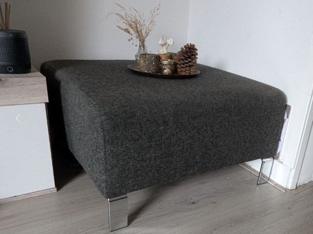 Hocker (poef) 75 x 75 x 42. Kleur: grijs / beige gemeleerd, Ophalen, Zo goed als nieuw