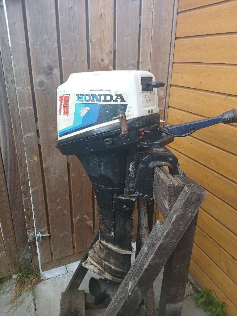 Honda 7.5 pk langstaart 4 stroke, Watersport en Boten, 5 tot 10 pk, Ophalen of Verzenden, Zo goed als nieuw, Buitenboordmotor