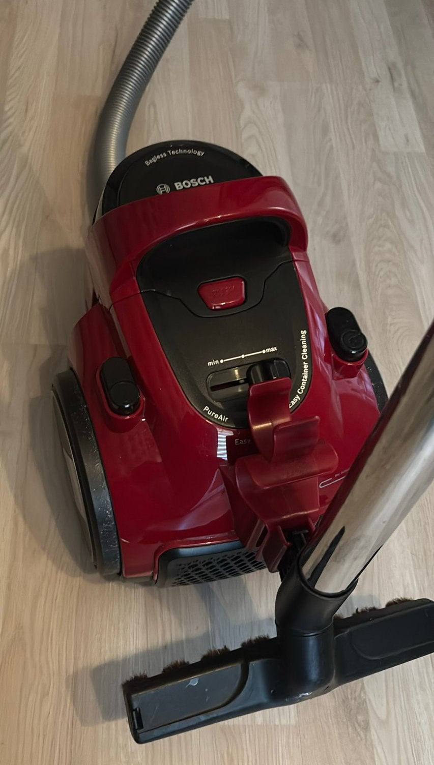 Bosch Stofzuiger BGS05AAA2/03 - 700W, Ophalen, Gebruikt