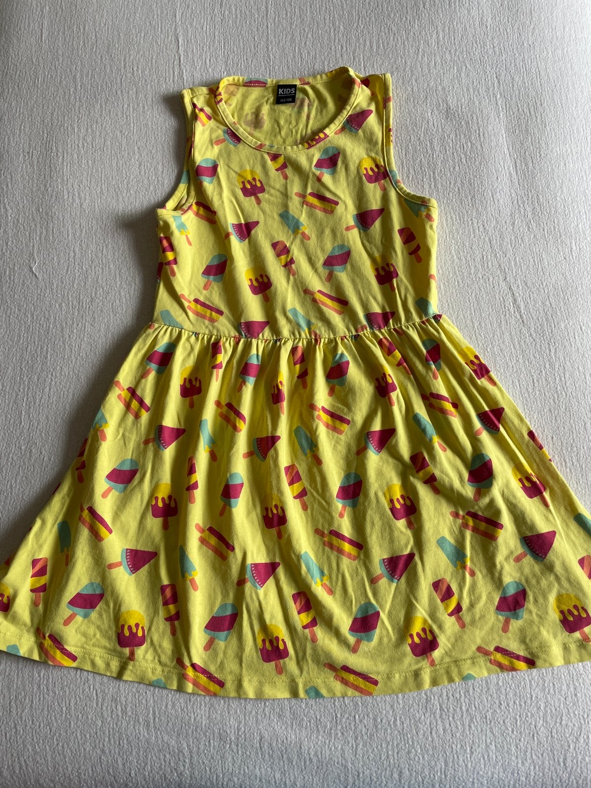 Gele jurk mt 122/128, Ophalen of Verzenden, Gebruikt, Meisje, Jurk of Rok