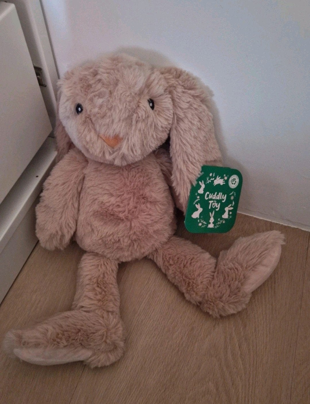 Nieuwe, ongebruikte zachte knuffel met kaartje, Ophalen of Verzenden, Nieuw, Konijn, Met label