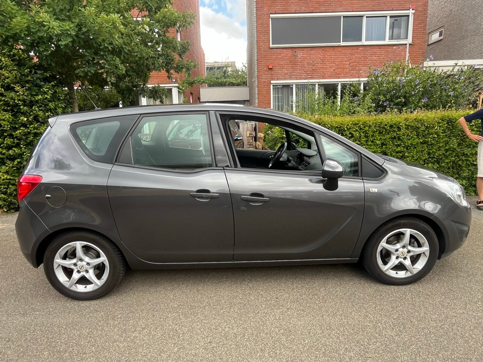 Opel Meriva 1.4 74KW 2011 Grijs met NIEUWE APK, Auto's, Voorwielaandrijving, 4 cilinders, 100 pk, Handgeschakeld