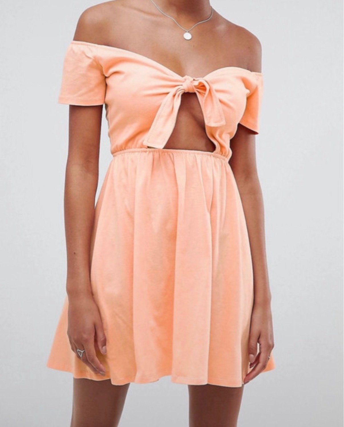 ASOS Oranje Jurkje met Strikdetail en Open Buik, Ophalen of Verzenden, Zo goed als nieuw, Oranje
