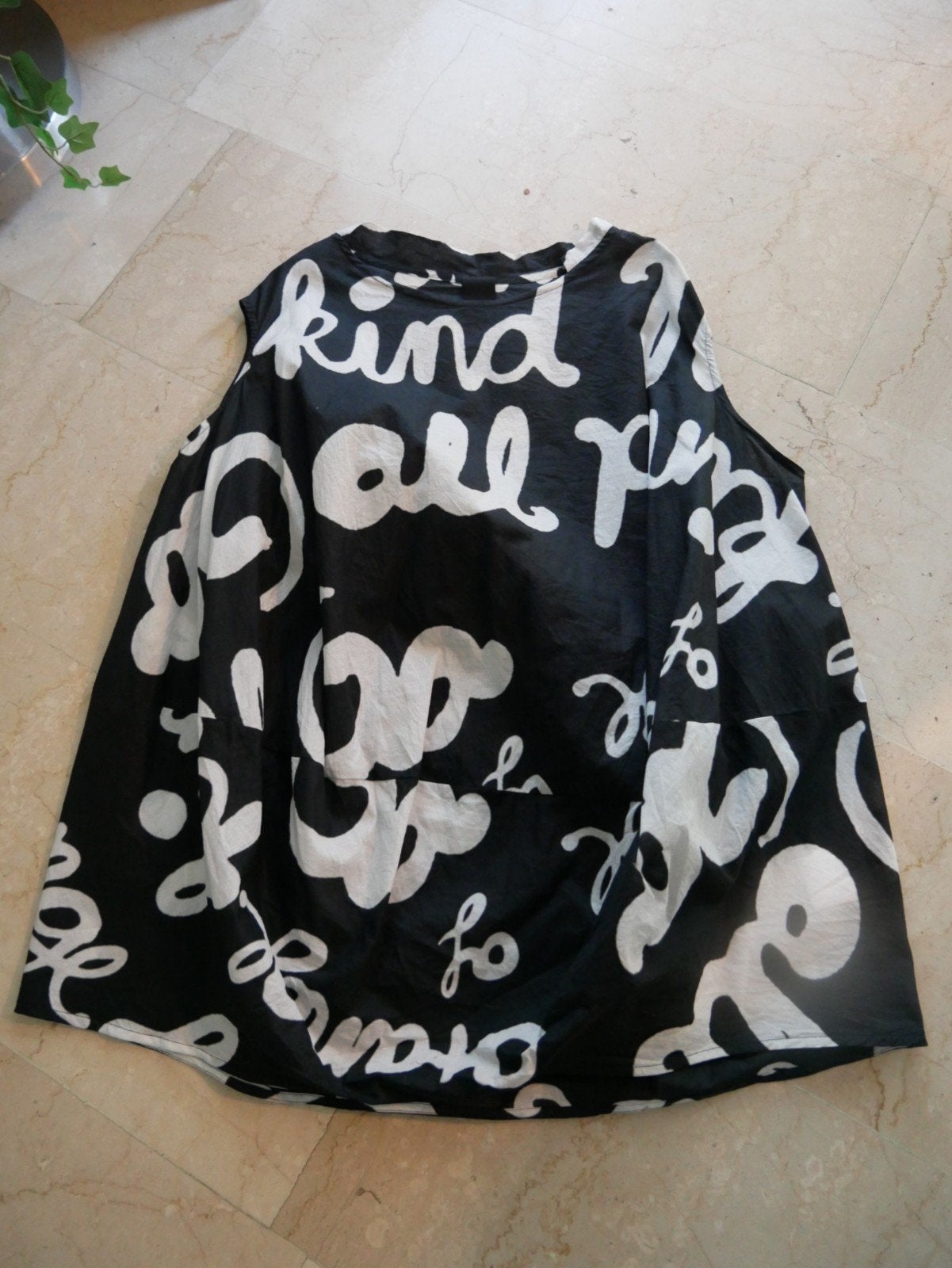 Zwart-wit mouwloze top met print - Maat S tm XL, Verzenden, Zwart, Rundholz, Zo goed als nieuw
