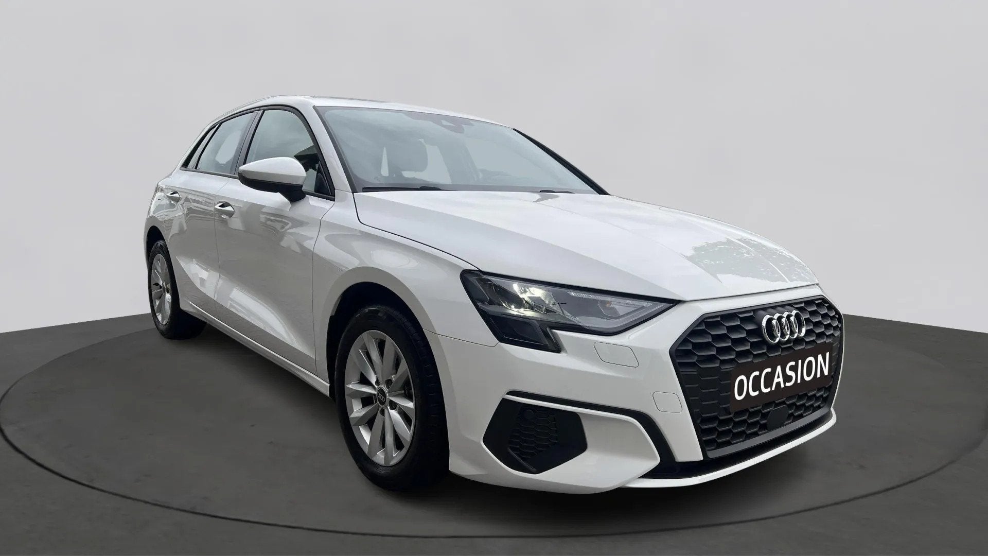 Audi A3 Sportback 30 TFSI Pro Line (bj 2023, automaat), Gebruikt, Origineel Nederlands, Bedrijf, 3 cilinders