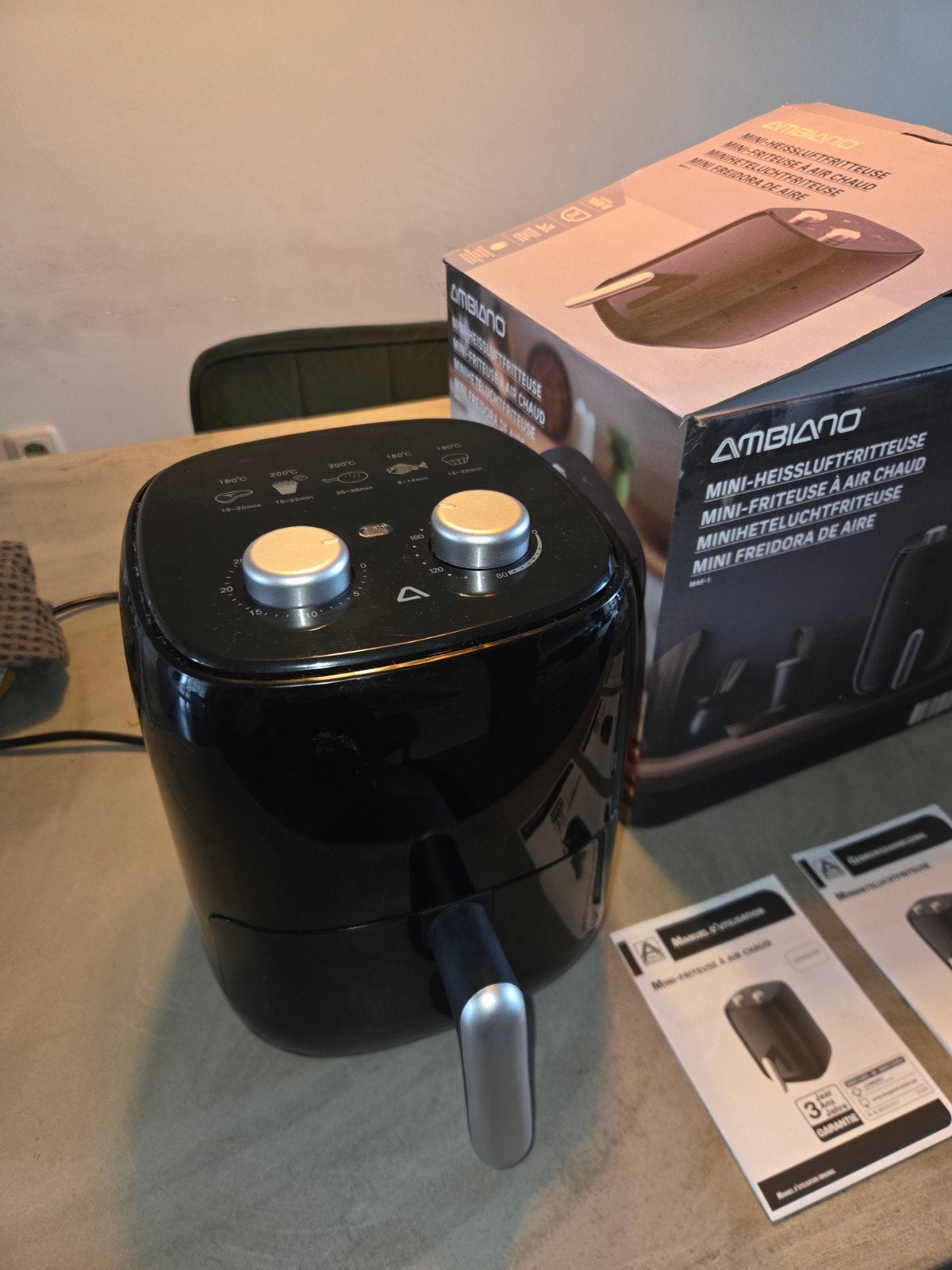 Zo goed als nieuwe Ambiano airfryer 1000W, Witgoed en Apparatuur, Frituurpannen, 1 tot 2 liter, Ophalen of Verzenden, Zo goed als nieuw