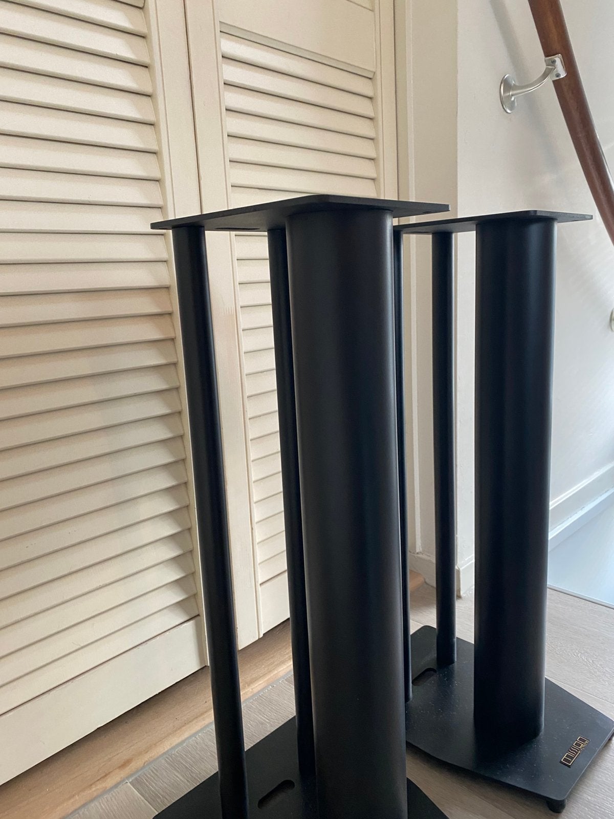 Speaker stands -Mission-  57cm hoog, Audio, Tv en Foto, Overige typen, Zo goed als nieuw, 60 tot 120 watt, Ophalen