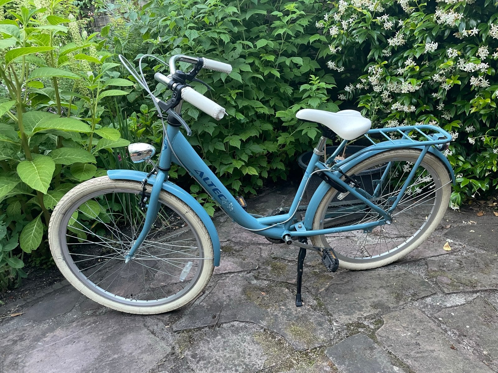 Altec meisjesfiets, 24 inch wielen., Fietsen en Brommers, Fietsen | Meisjes, Ophalen, Zo goed als nieuw, 24 inch