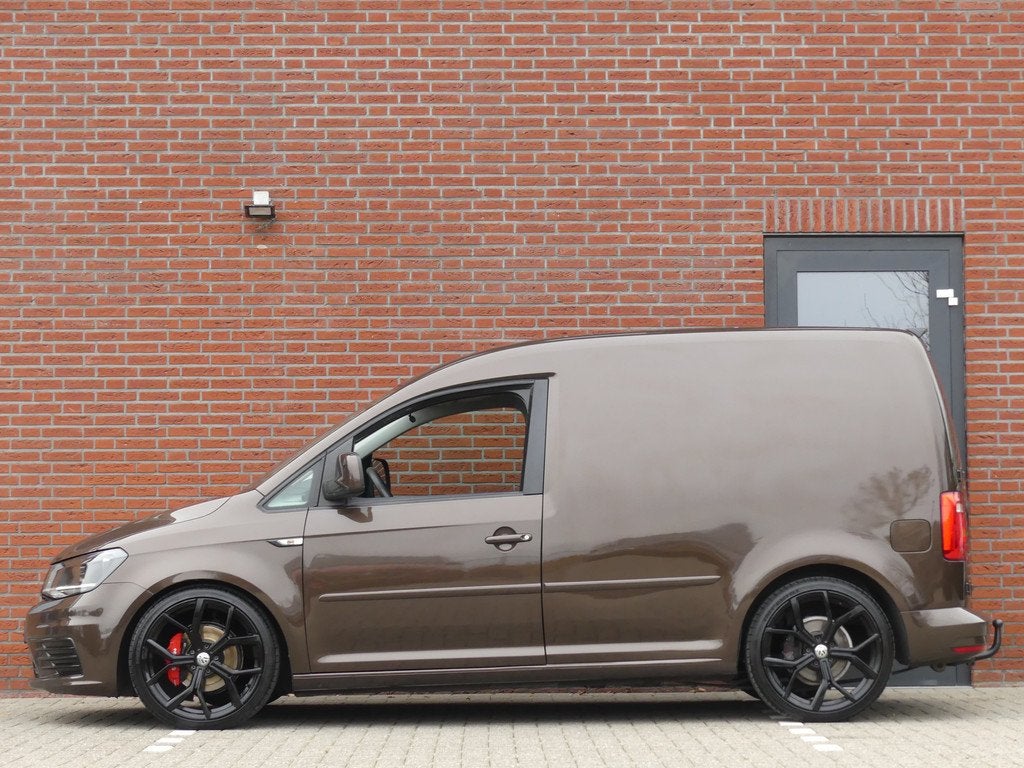 Volkswagen Caddy 2.0 TDI 180PK MARGE AUTO Leer/Trekhaak/Came, Auto's, Gebruikt, 4 cilinders, Bruin, Volkswagen