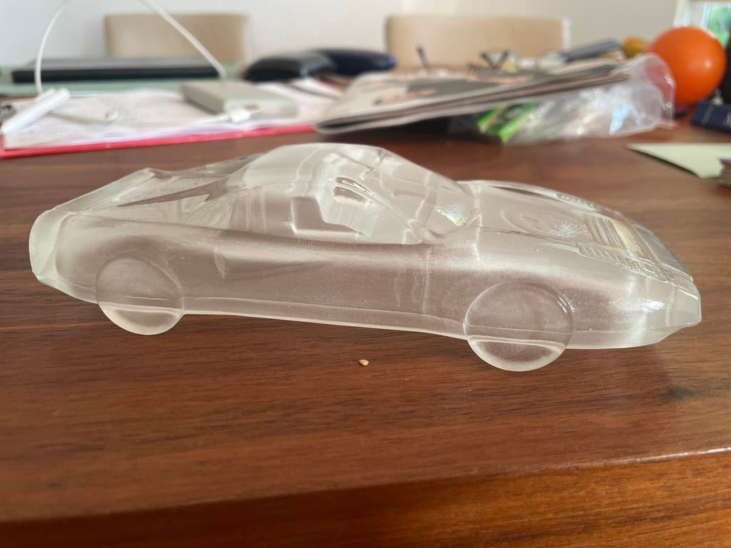 Kristallen presse papier. auto  Corvette stingray., Antiek en Kunst, Ophalen of Verzenden