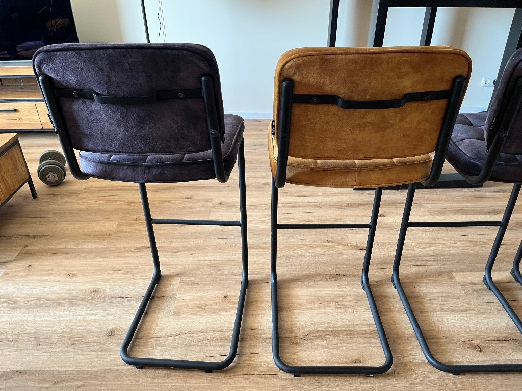 Foto 10 van Mangohouten Bartafel inclusief Krukken