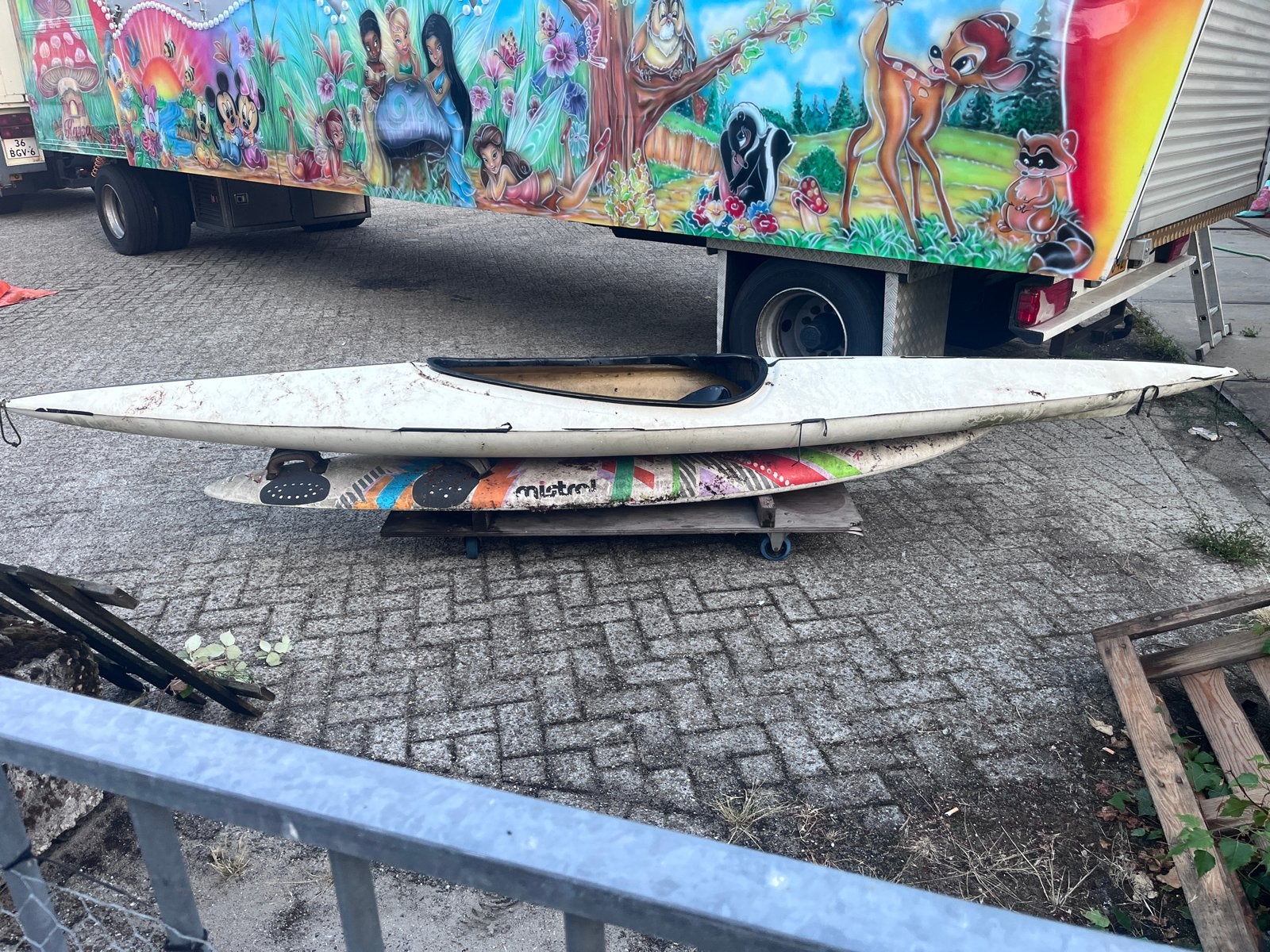 Kajak en windsurfplank - Ideaal voor watersportliefhebbers, Ophalen of Verzenden, Gebruikt, 1-persoons