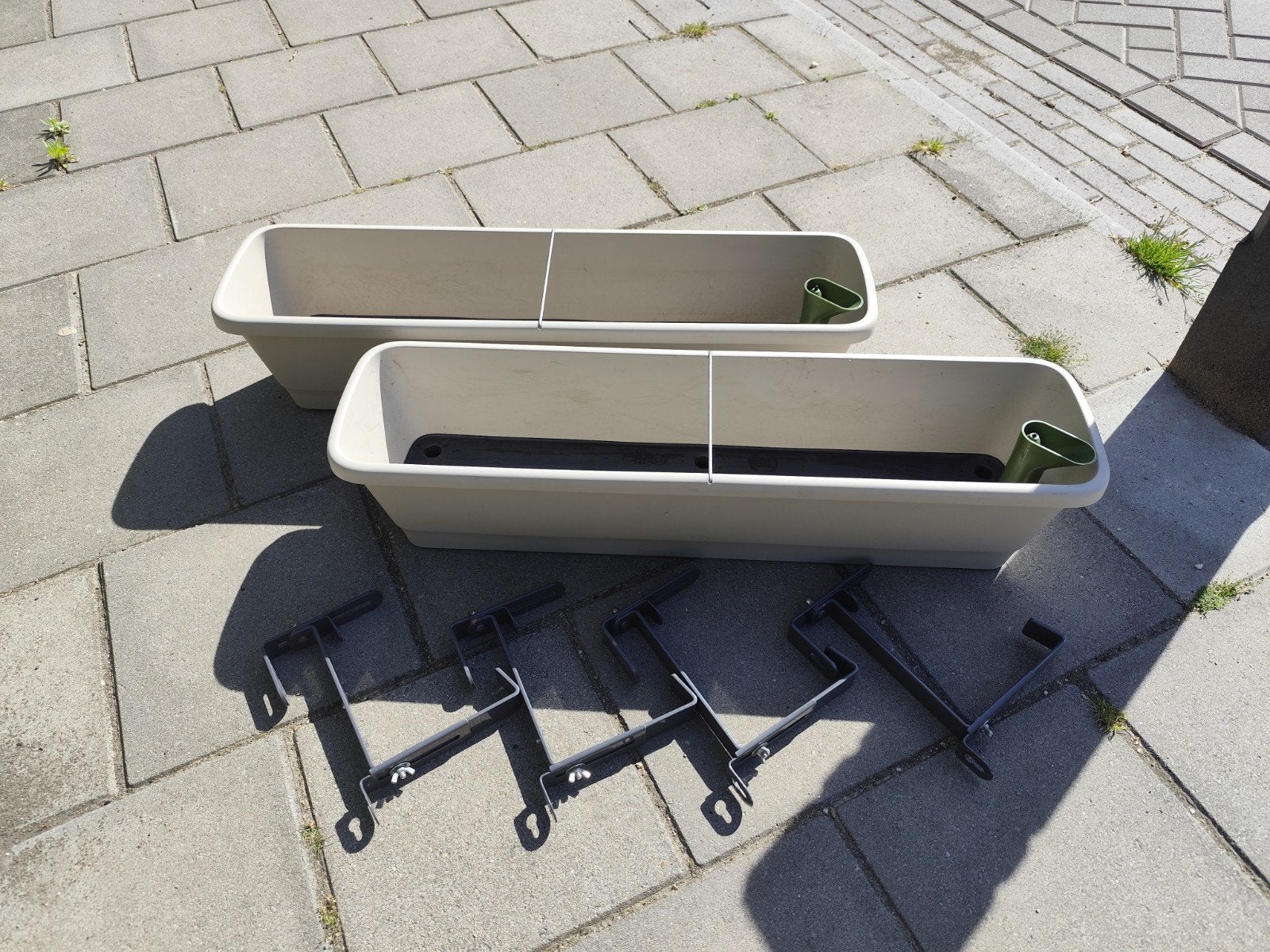ELHO: 2x NOA balkonbak 80cm (Warm grijs) + 4x balkonhaak, Tuin en Terras, Kweekspullen, Ophalen of Verzenden, Kweekbak