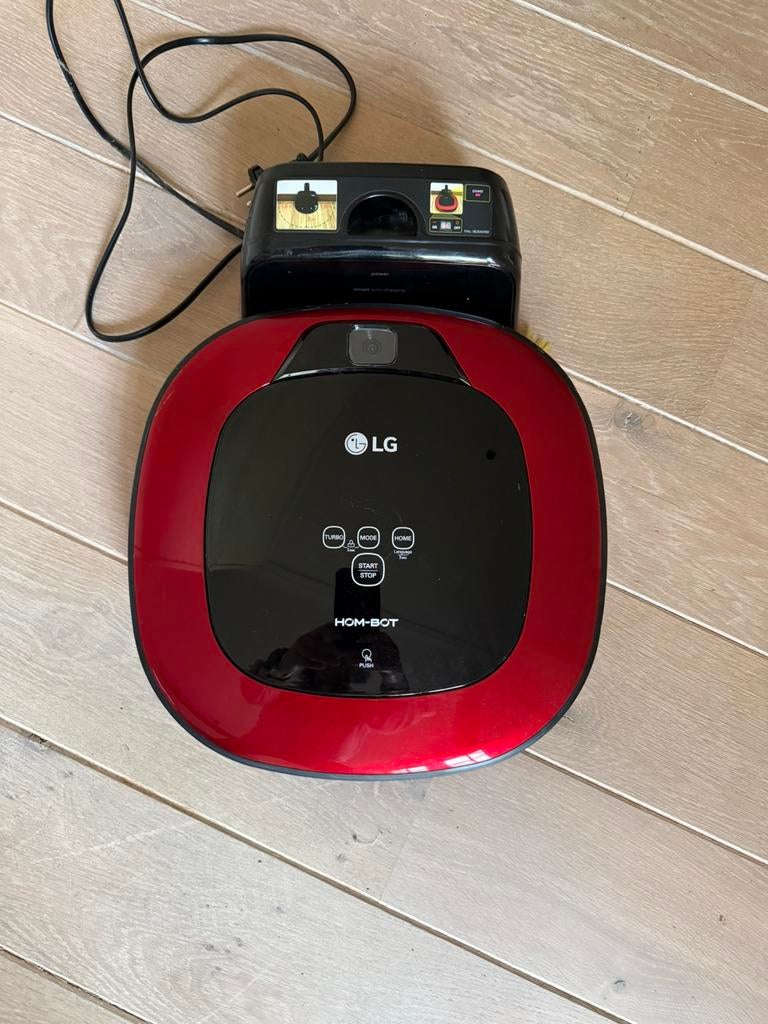 LG robot stofzuiger, Witgoed en Apparatuur, Stofzuigers, Ophalen, Zo goed als nieuw