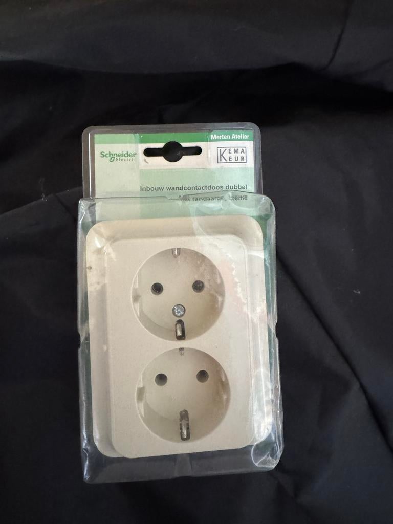 Schneider Electric Inbouw Wandcontactdoos Dubbel Crème, Ophalen, Nieuw, Stopcontact