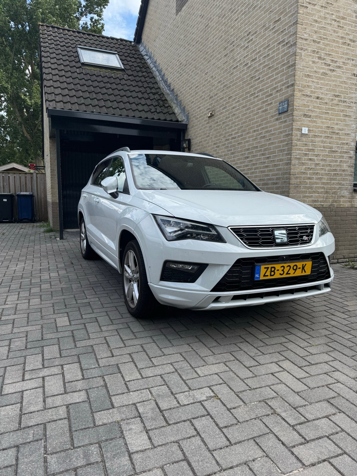Seat Ateca 1.5 Ecotsi 150pk 2019 Wit, Auto's, Seat, Particulier, Ateca, 360° camera, ABS, Achteruitrijcamera, Adaptieve lichten