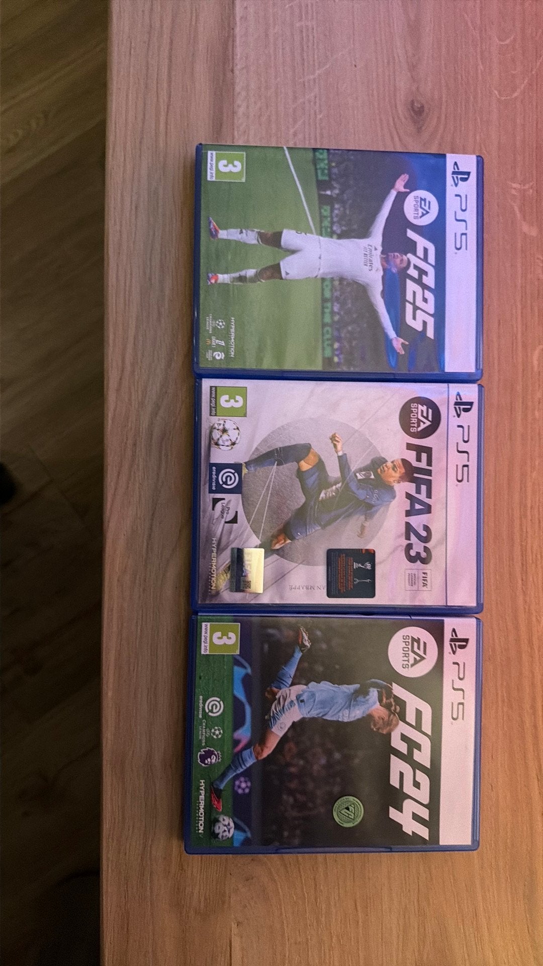 FIFA 23, FC 24, FC 25 voor PS5, Spelcomputers en Games, Games | Sony PlayStation 5, Ophalen, Eén computer, Zo goed als nieuw, Sport