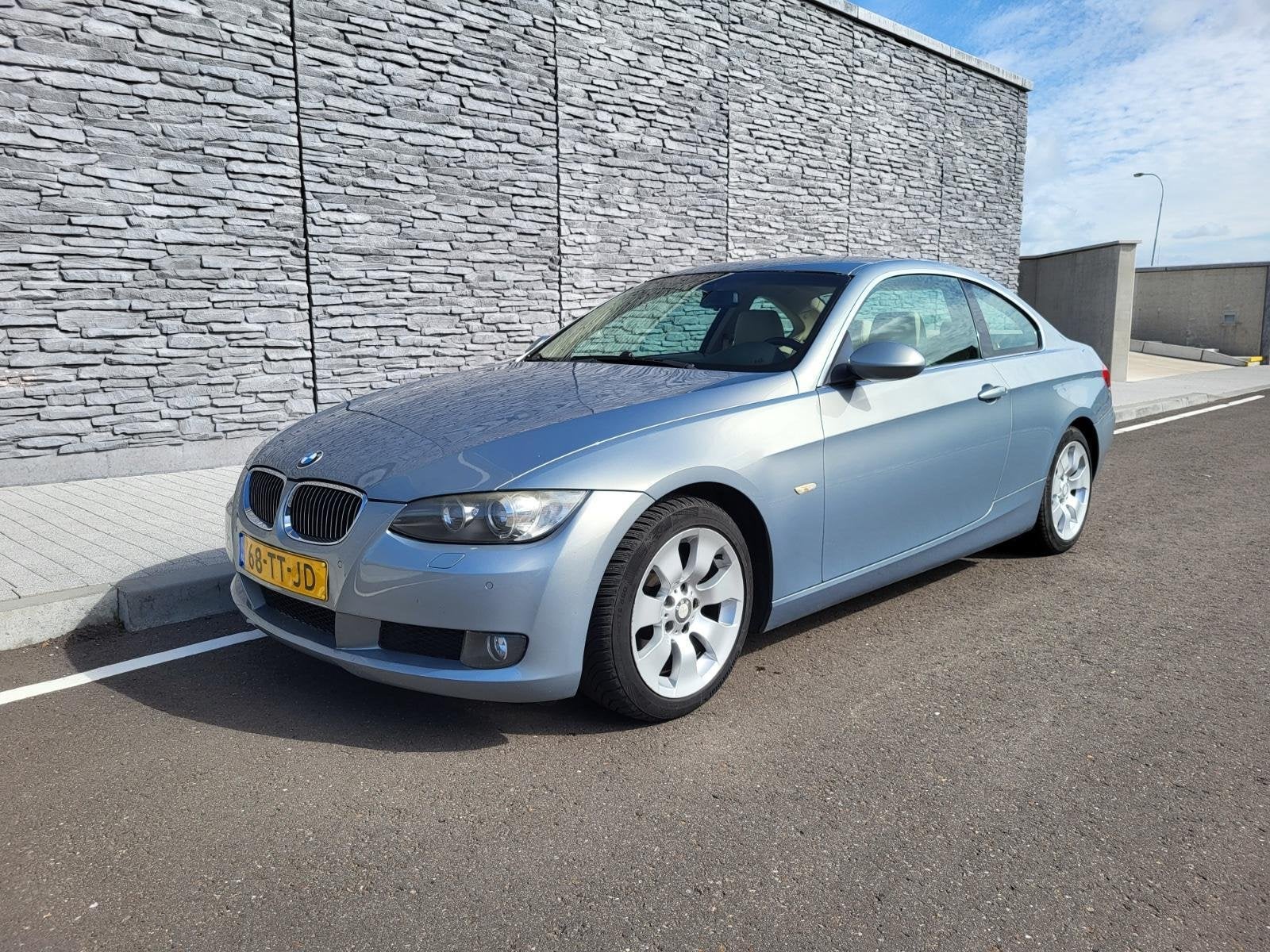 BMW 3-serie Coupé 325i Aut High Executive 218pk | Orig NL, Auto's, Automaat, 745 kg, Achterwielaandrijving, Gebruikt
