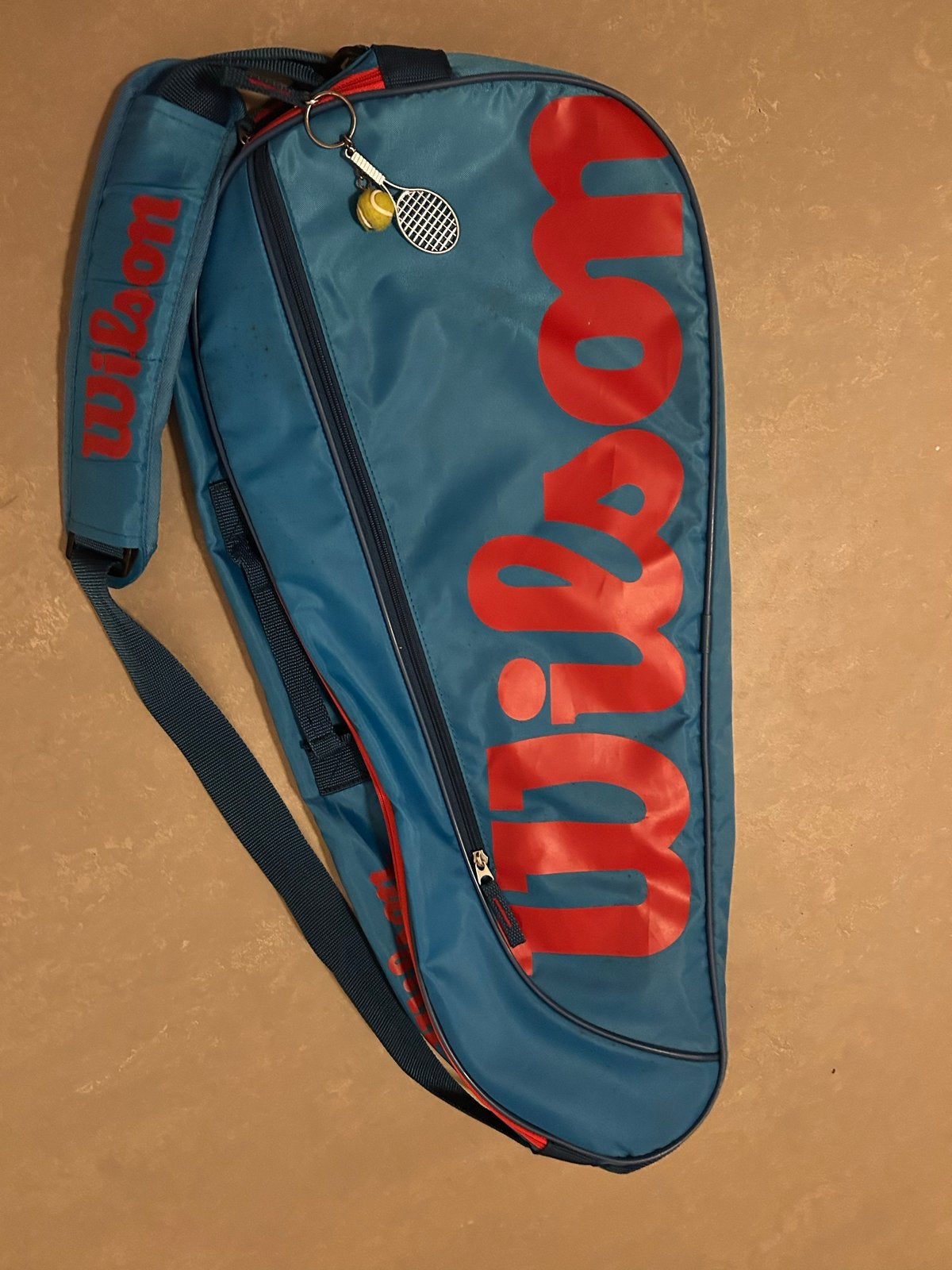 Wilson tennisracket tas - Blauw met rood logo, Sport en Fitness, Ophalen of Verzenden, Zo goed als nieuw, Tas, Wilson