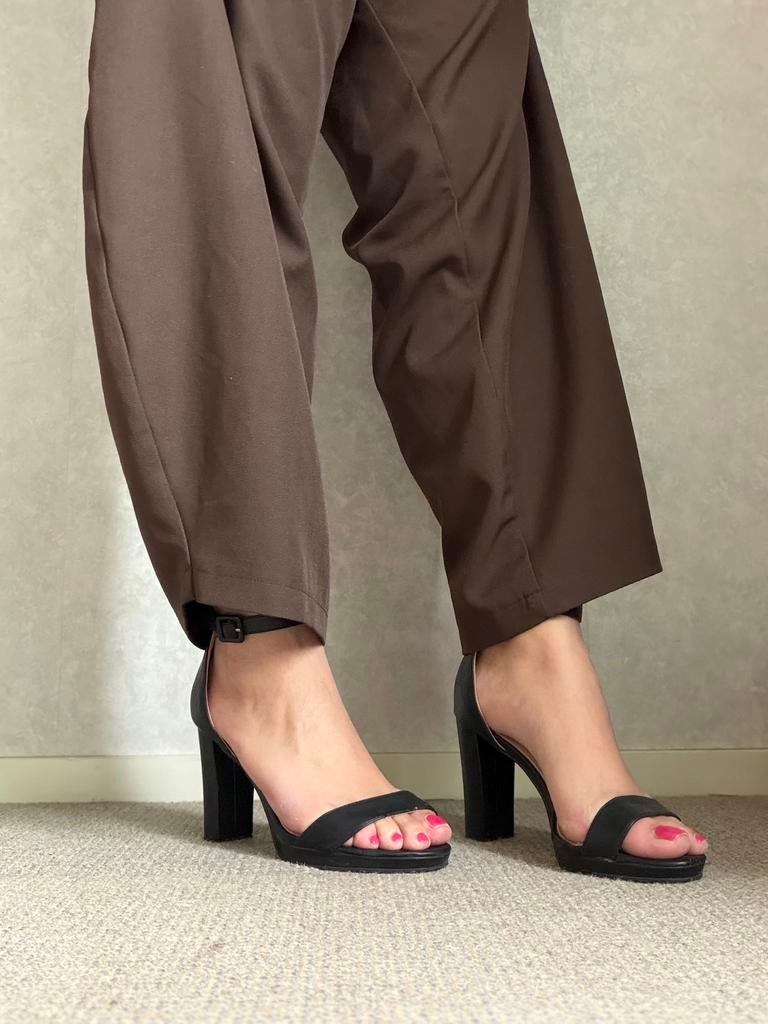 Favoriete hakken maat 38, Kleding | Dames, Schoenen, Verzenden, Zo goed als nieuw, Zwart