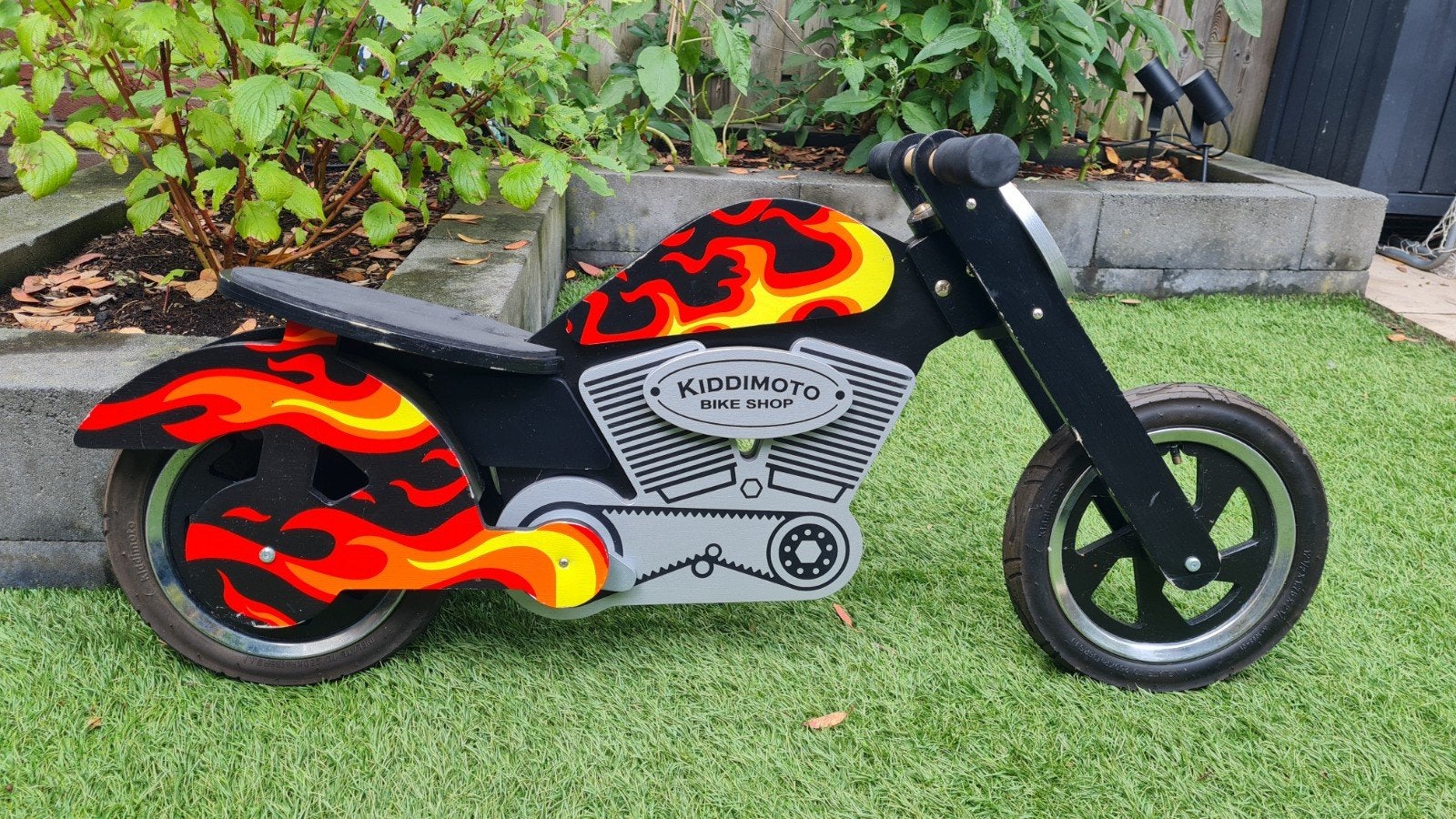 Kiddimoto houten loopfiets, Ophalen, Zo goed als nieuw, Loopfiets