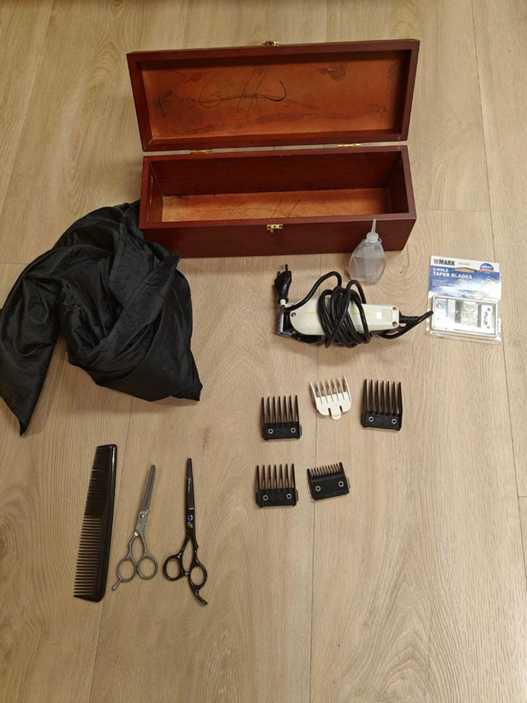 Wahl Super Taper Tondeuse met accessoires en koffer, Sieraden, Tassen en Uiterlijk, Uiterlijk | Haarverzorging, Ophalen of Verzenden