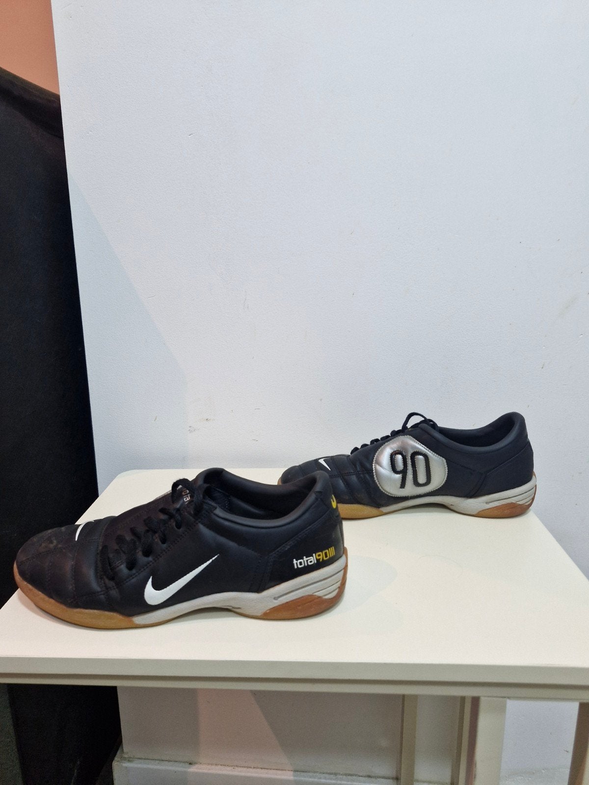 Originele Vintage Nike Total 90 III IC (2004) – Maat 43 – T9, Zwart, Nike, Ophalen of Verzenden, Zo goed als nieuw