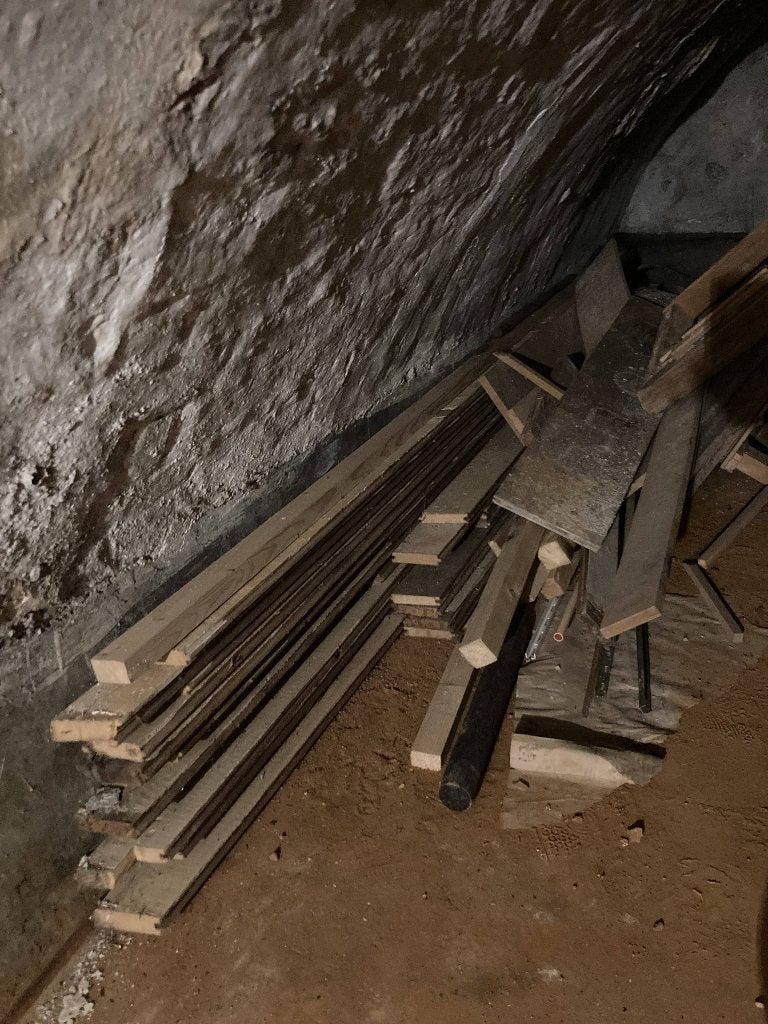 Gratis partij brandhout, planken en latten uit kelder, Ophalen, Gebruikt, Minder dan 25 mm, Overige typen
