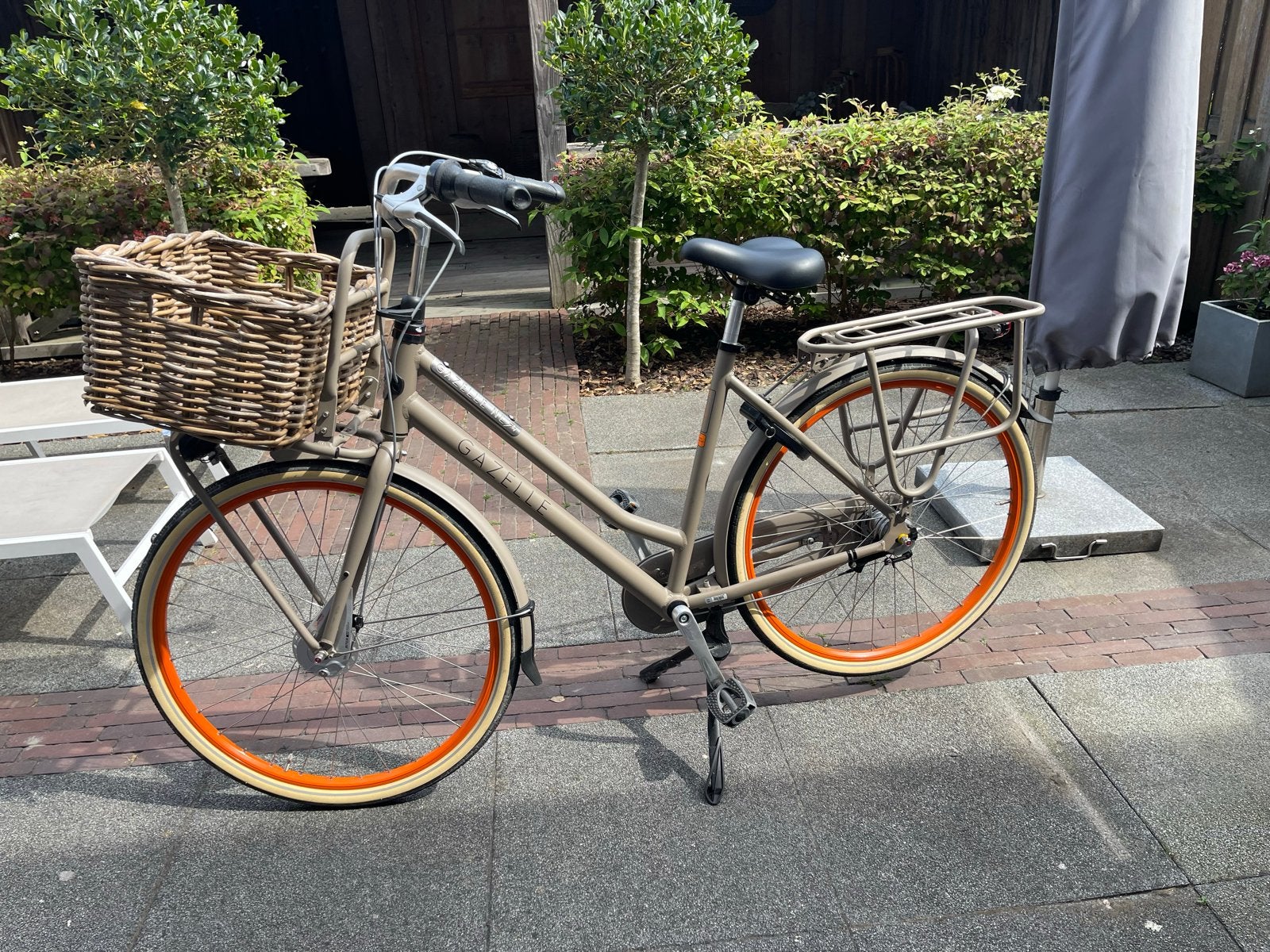 Gazelle HeavyDuty NL transportfiets met mand. Framemaat  54, Ophalen, Terugtraprem, Versnellingen, Gazelle