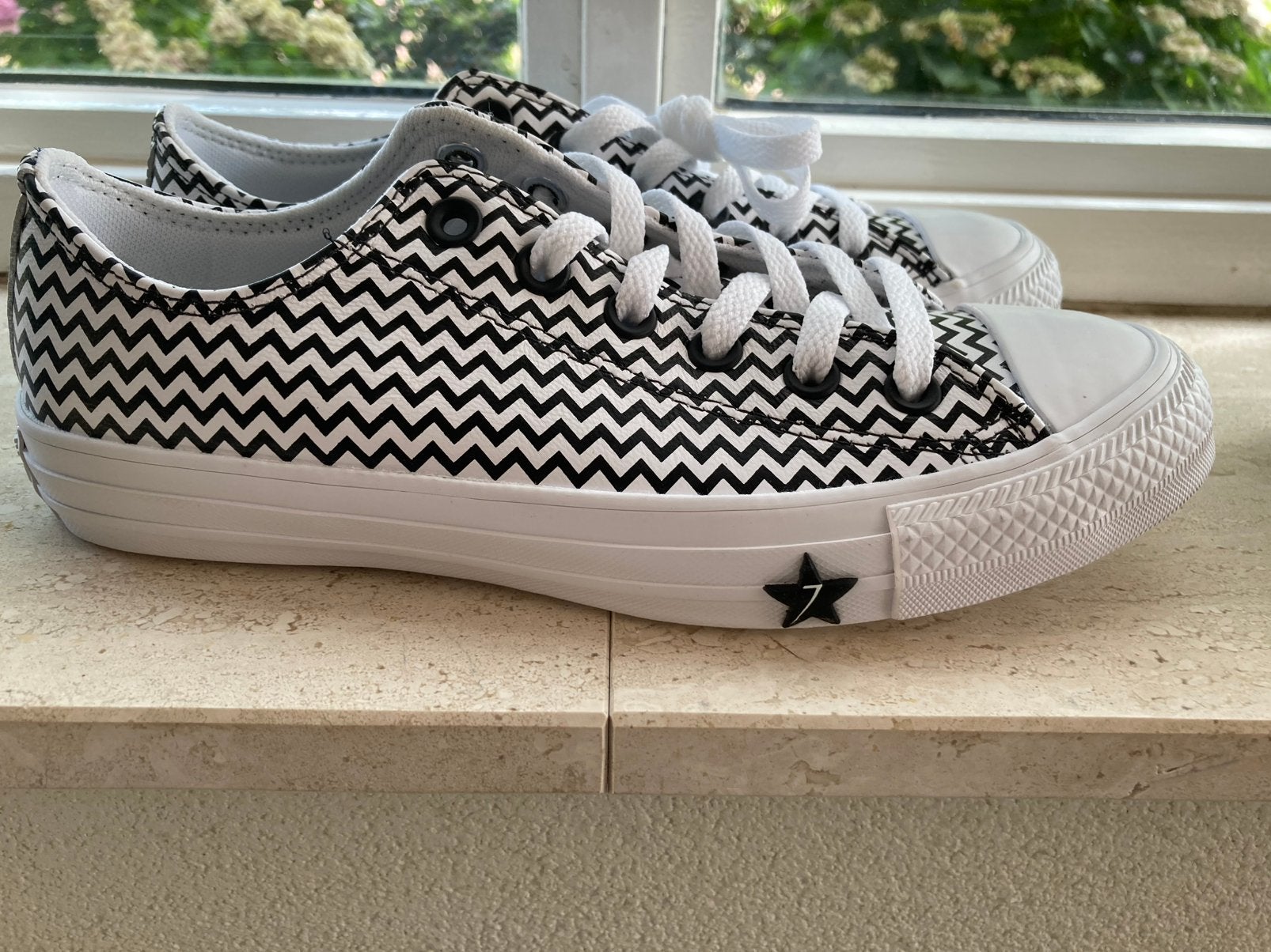 Nieuwe leren Converse All Stars | maat 38, Wit, Nieuw, Ophalen of Verzenden, Sneakers of Gympen