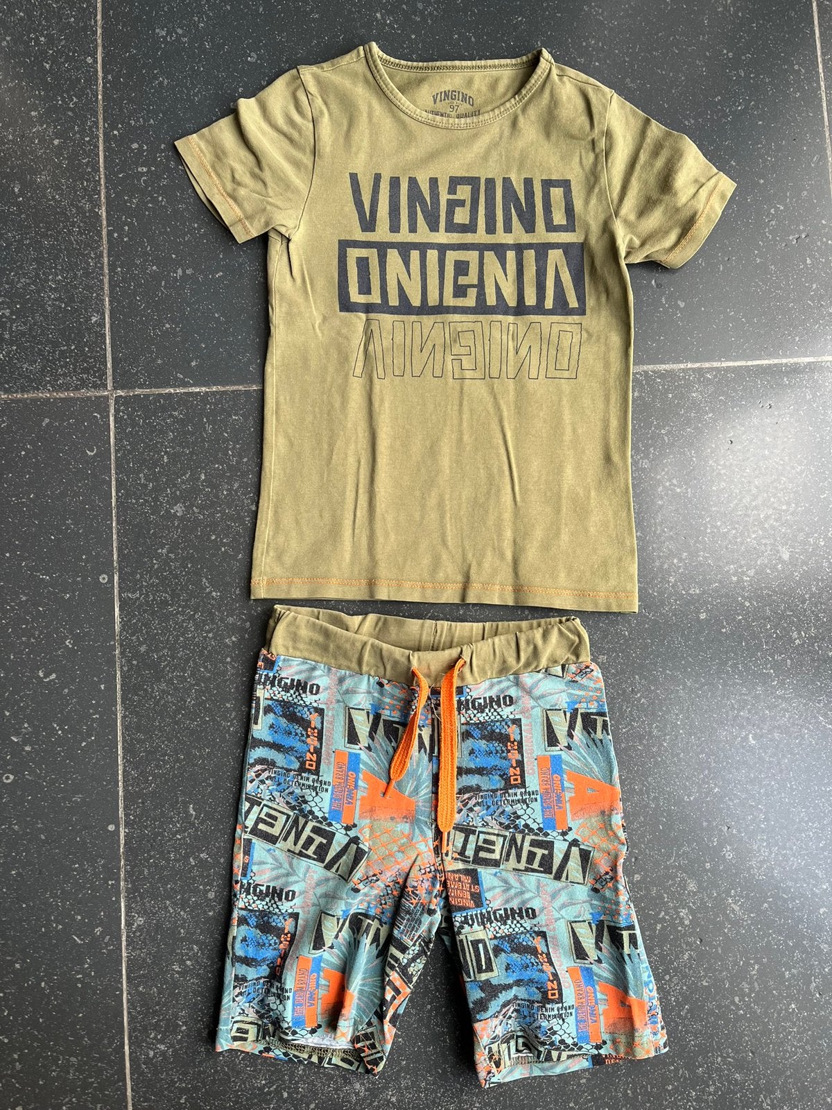 Jongens shortama / pyjama van Vingino mt XS 110 / 116, Ophalen of Verzenden, Gebruikt, Jongen, Nacht- of Onderkleding