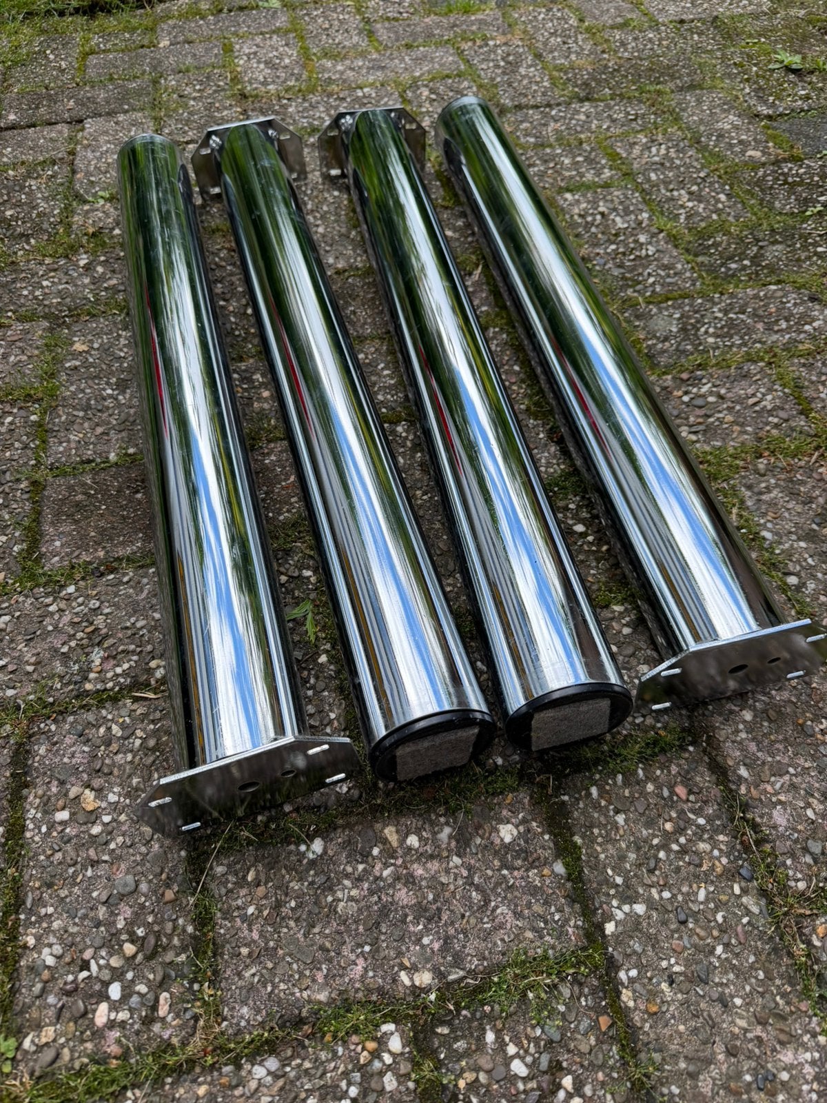 Wegens overcompleet 4 stuks verchroomde metalen tafelpoten, Huis en Inrichting, Tafelpoot, Gebruikt, 50 tot 100 cm, Rond