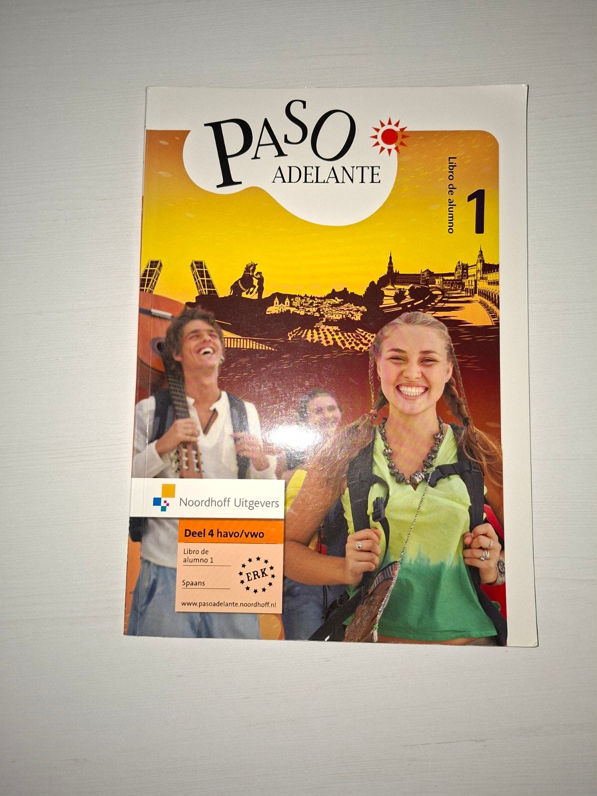 Paso Adelante Spaans boek deel 1 havo/vwo, Overige vakken, Verzenden, HAVO, Zo goed als nieuw