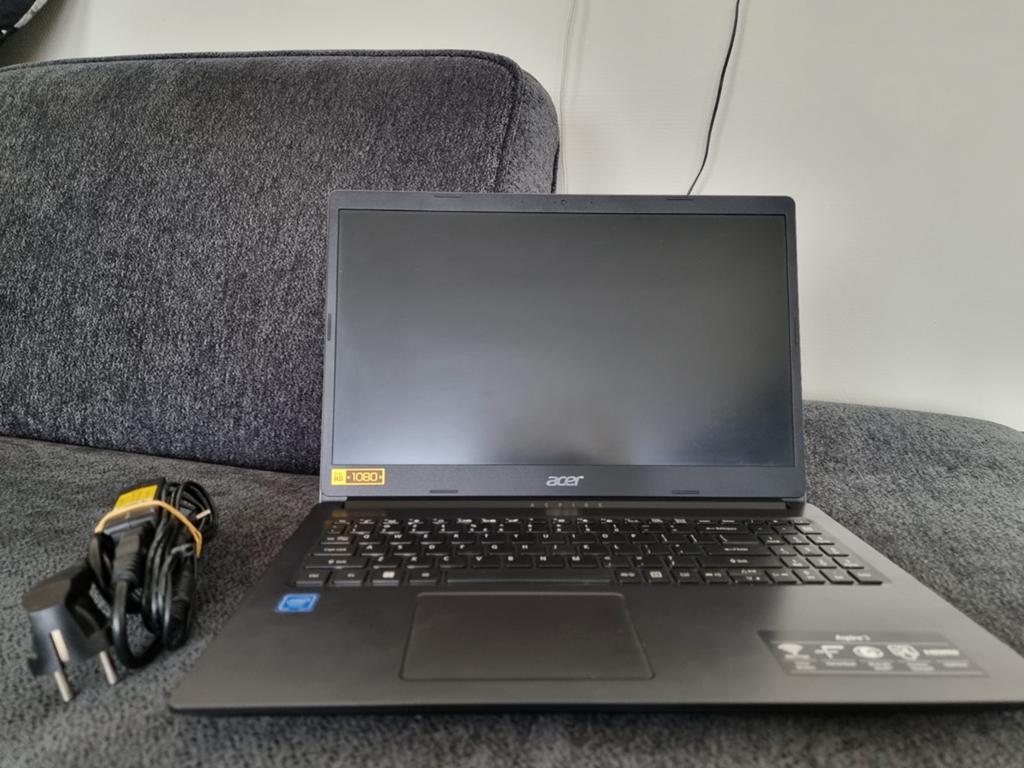 Z.g.a.n laptop van merk acer zie foto"s, Computers en Software, Windows Laptops, Ophalen, 15 inch