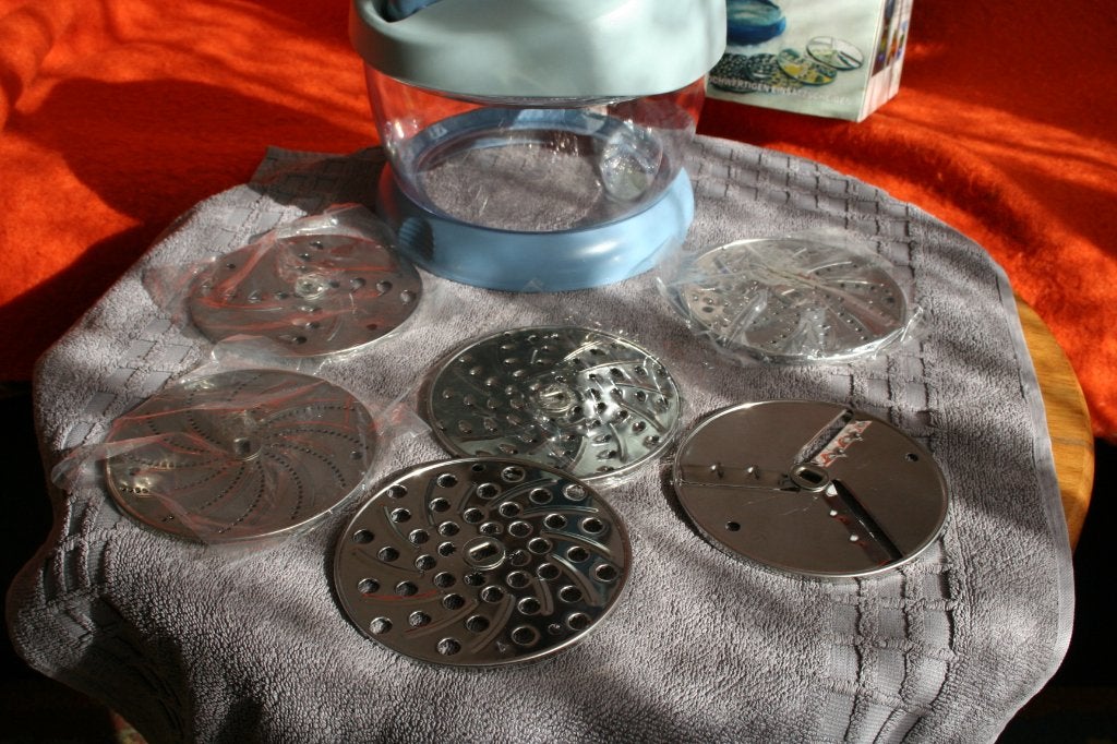 Mooie alles snijdmachine nieuwe in doos, Huis en Inrichting, Keuken | Keukenbenodigdheden, Blauw, Kunststof, Nieuw, Ophalen of Verzenden