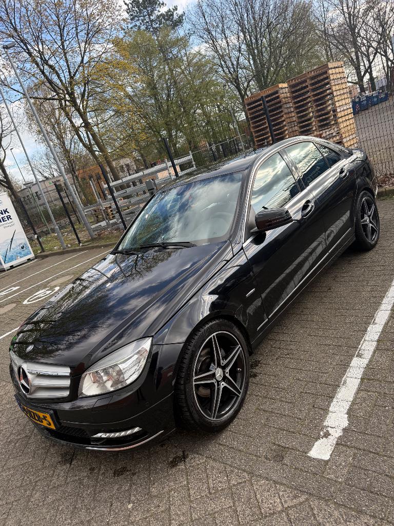 Mercedes-Benz C-Klasse 2.2 CDI C200 Sedan AUT 2011 Zwart, Auto's, Mercedes-Benz, Automaat, Euro 5, 1800 kg, Zwart