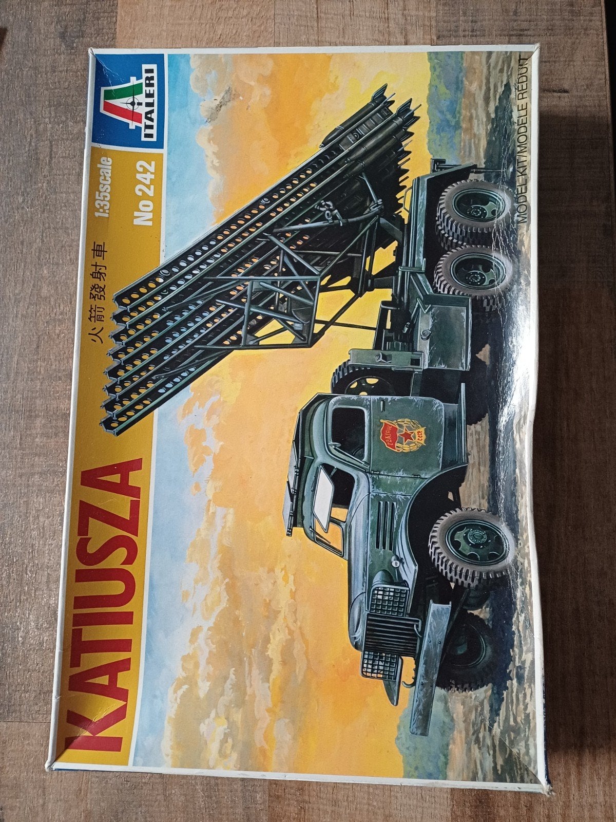 Katiusza & Revell Dornier Do 335 A-6, 1:72 tot 1:144, Revell, Ophalen of Verzenden, Zo goed als nieuw