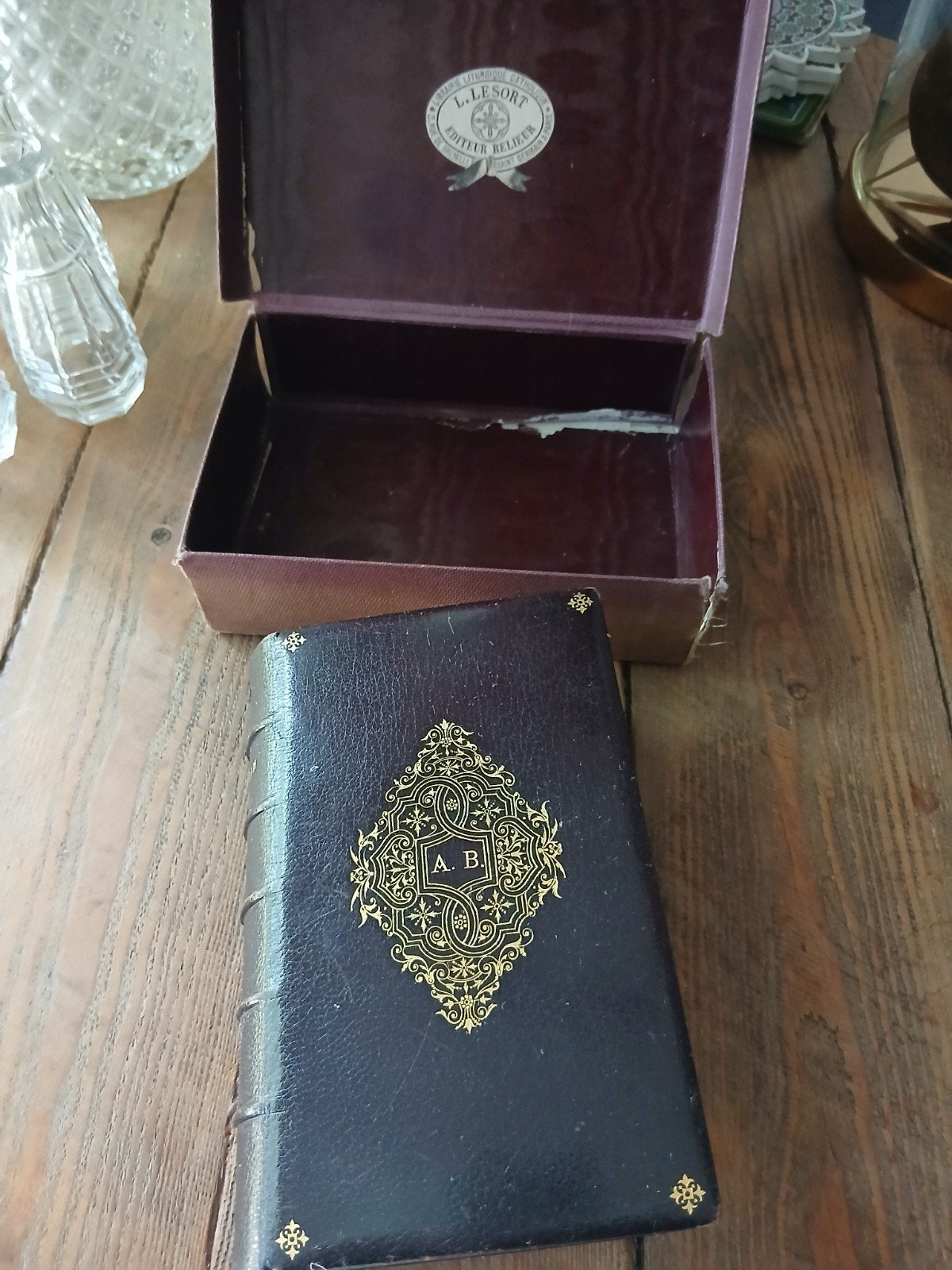 Prachtig Frans Parochieboek met Doos en Gebedskaarten, Ophalen of Verzenden