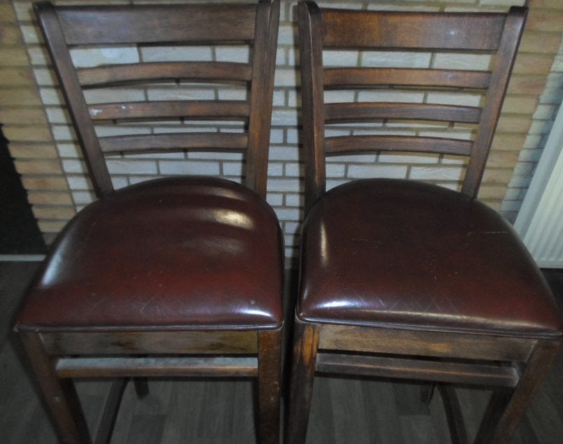 Gratis 2 barkrukken, Huis en Inrichting, Barkrukken, Ophalen, Gebruikt, 90 cm of meer, Leer