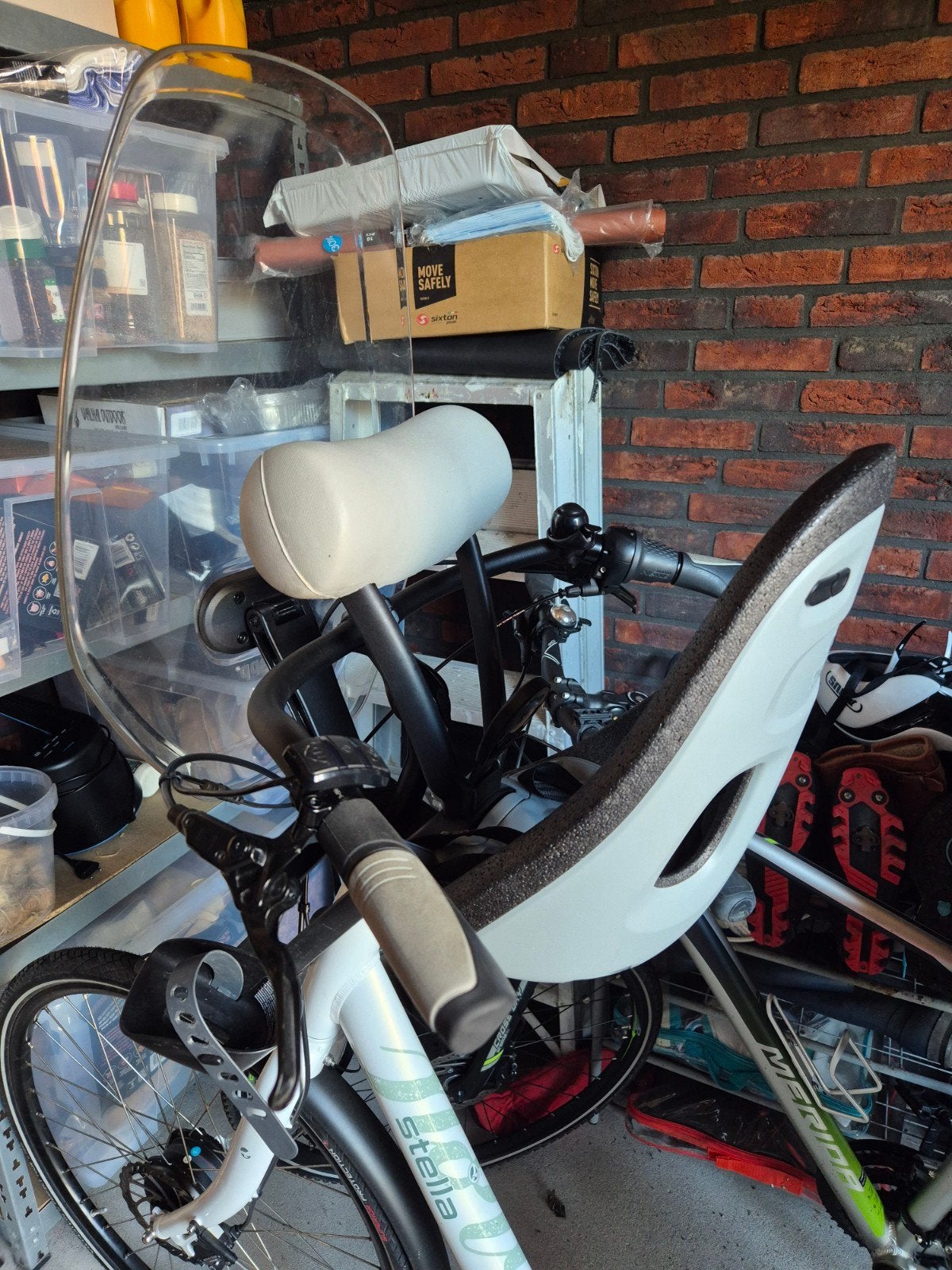 Thule Yepp Nexxt Mini fietsstoel voorop + windscherm, Fietsen en Brommers, Ophalen, Gebruikt, 0 t/m 18 kg, Voorzitje