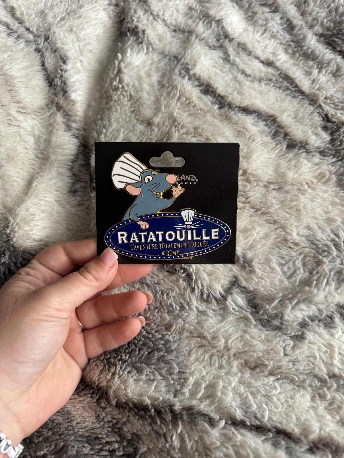 Disney Ratatouille Remy Pin - Disneyland Parijs, Verzamelen, Disney, Ophalen of Verzenden, Overige figuren, Nieuw, Overige typen
