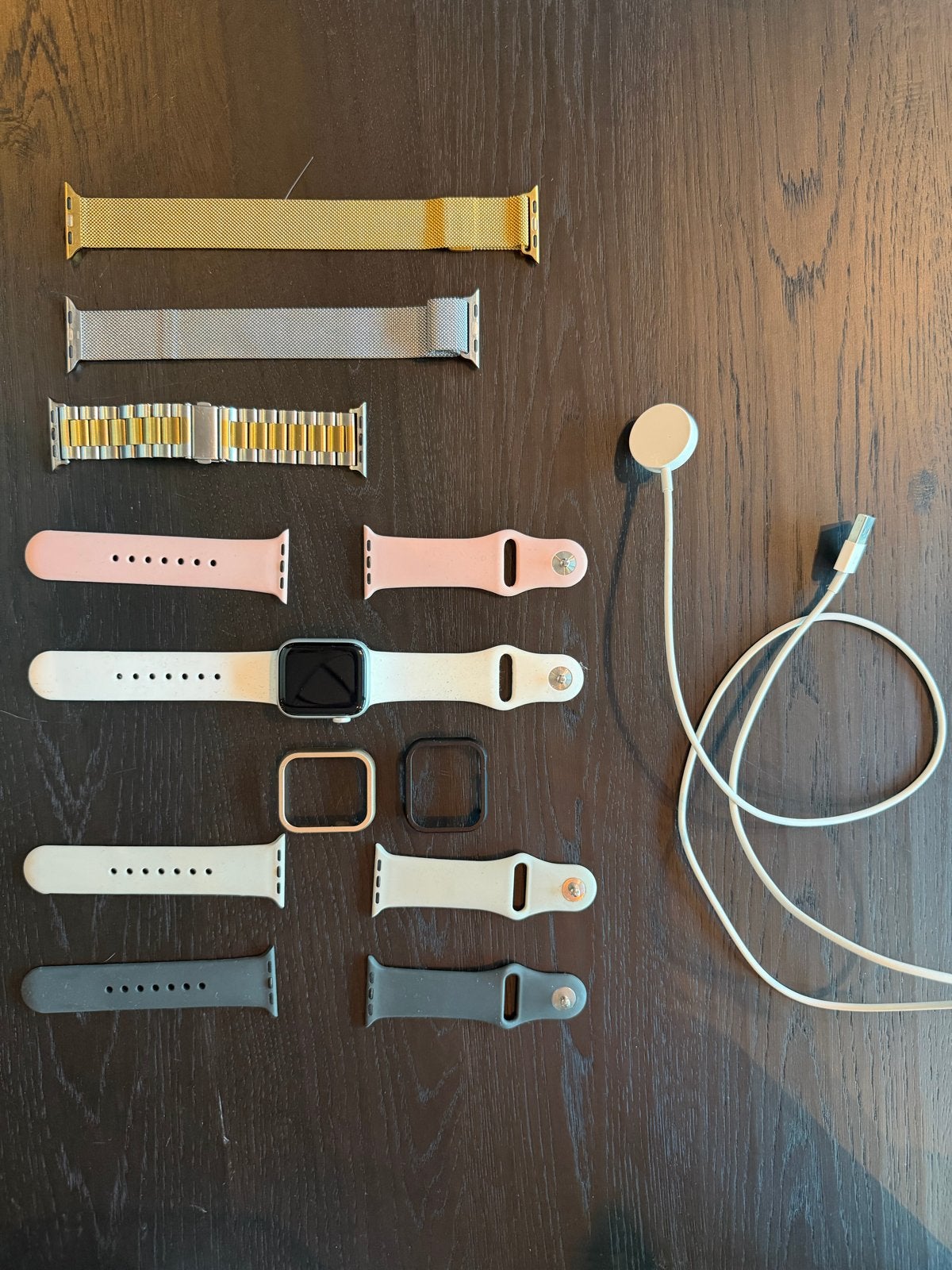 Apple Watch Series 5 40mm GPS met extra bandjes en hoesjes, Sieraden, Tassen en Uiterlijk, Smartwatches, Ophalen, Gebruikt, IOS