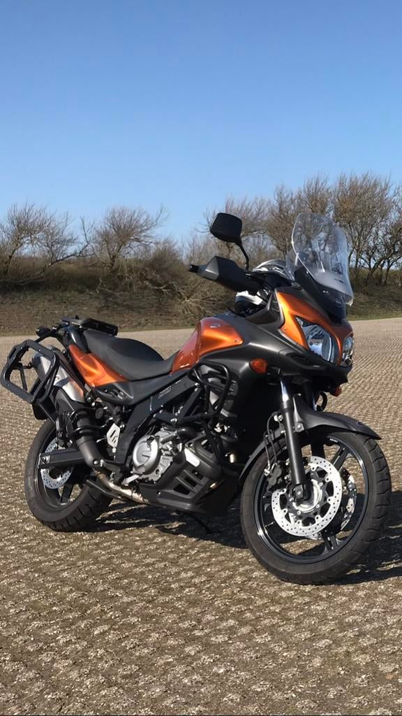 Suzuki V-Strom 650 DL zeer compleet, lage km, Particulier, Toermotor