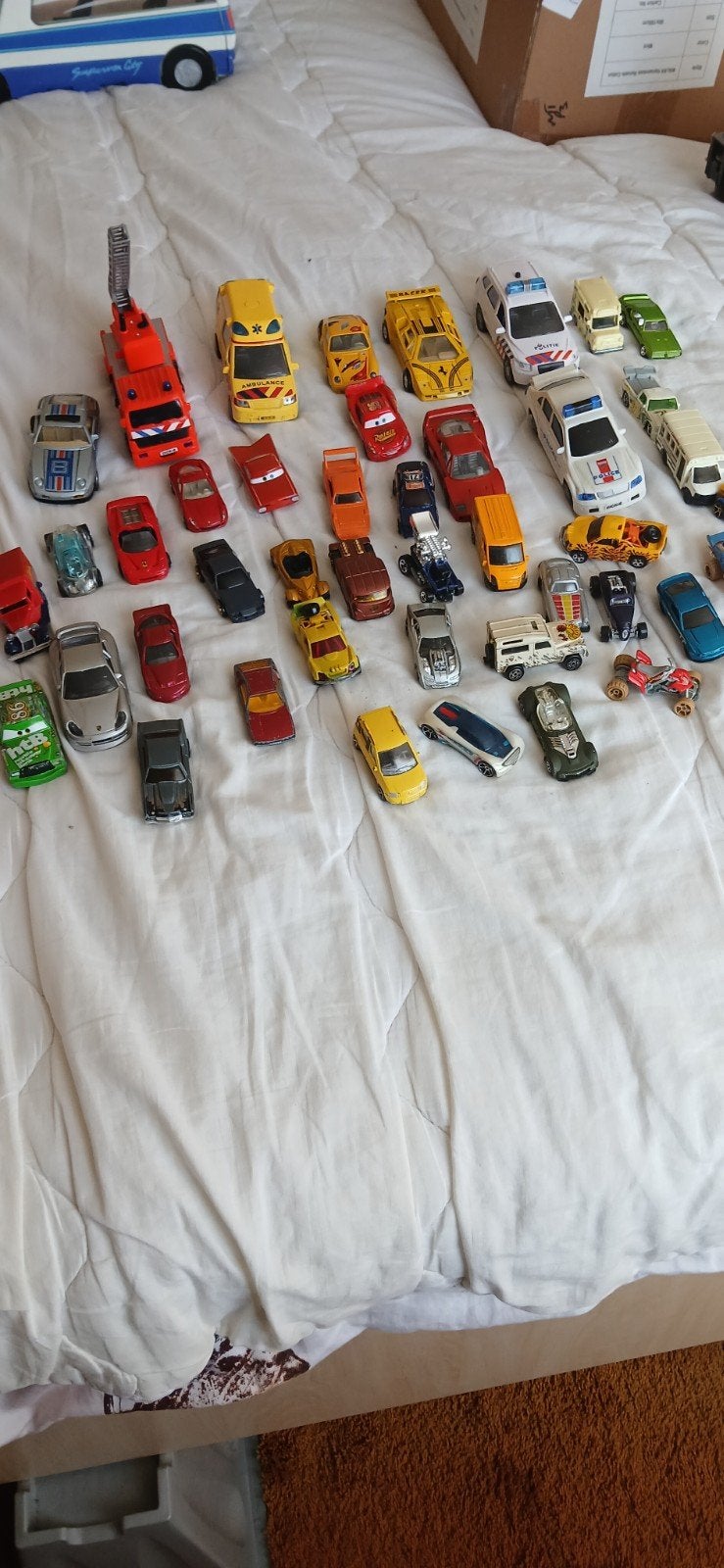 Speelgoed auto's, Kinderen en Baby's, Speelgoed | Speelgoedvoertuigen, Ophalen, Gebruikt