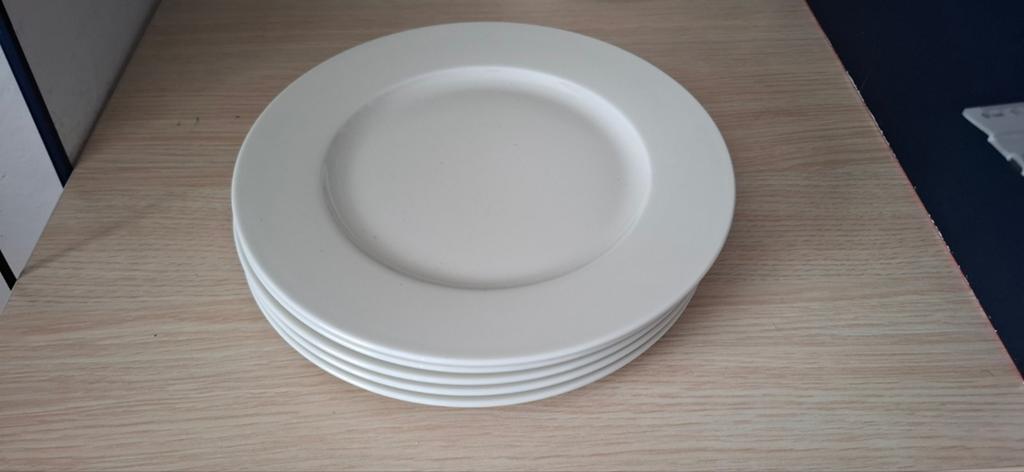 Set van 5 witte borden - 23 cm, Huis en Inrichting, Keuken | Servies, Gebruikt, Keramiek, Ophalen of Verzenden, Bord(en)
