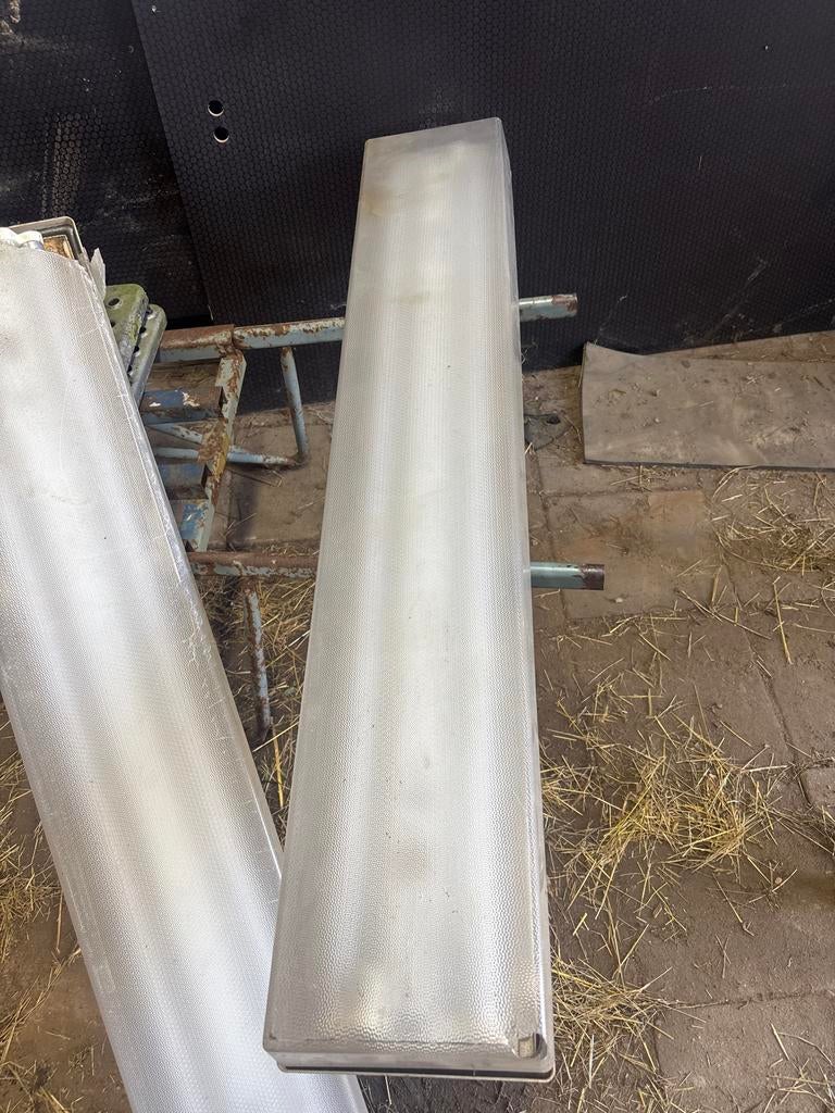 Waterdichte TL-buis bakken - Robuuste verlichting, Ophalen, Gebruikt