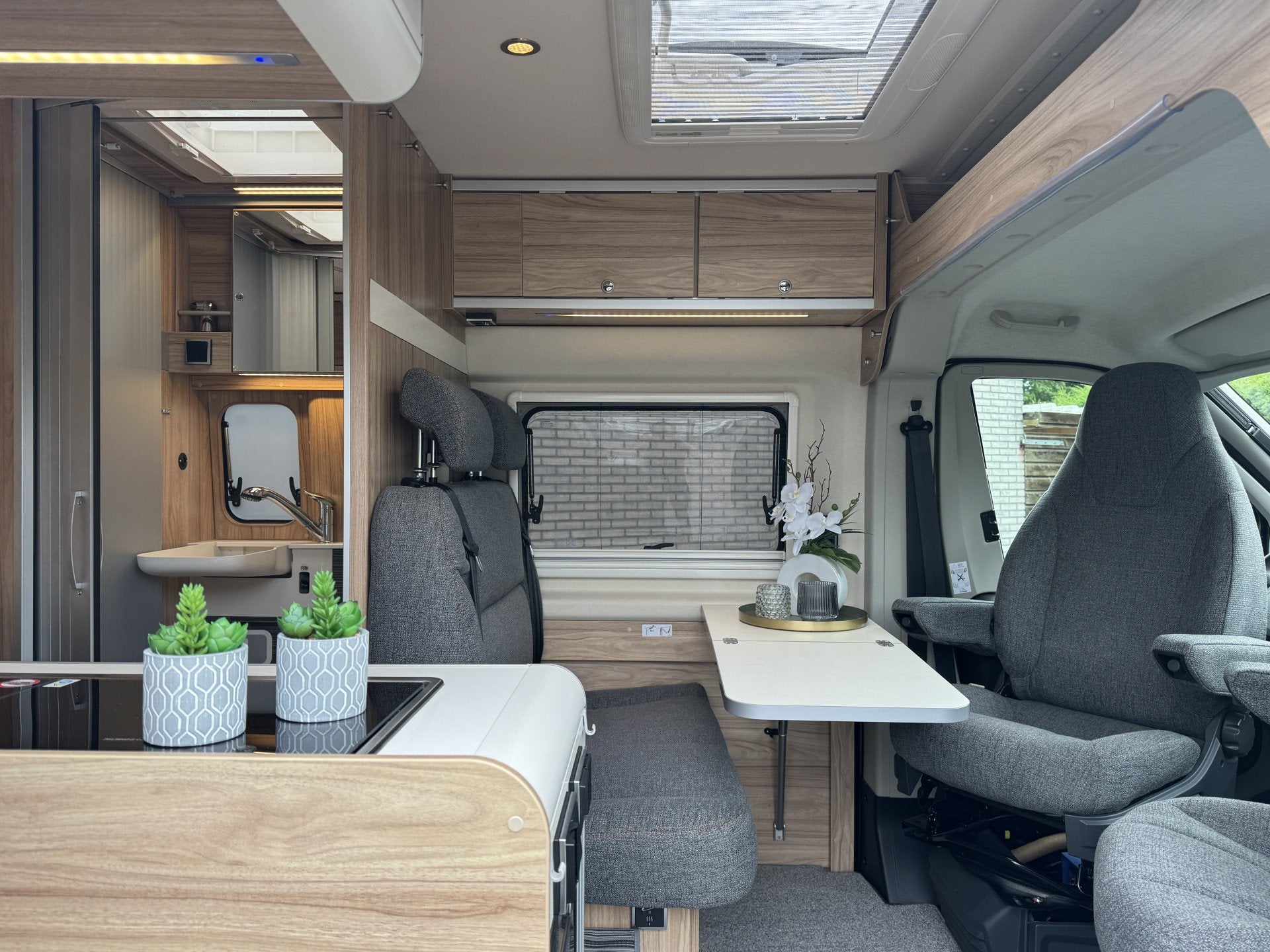 Hymer Yosemite 600 LENGTEBEDDEN 160 pk Euro6 Fiat Ducato *Un, Caravans en Kamperen, Automaat, Buscamper of Camperbus, Ringverwarming