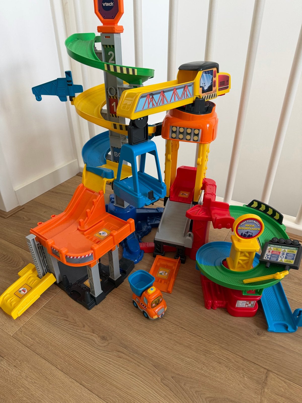 VTech Toet Toet Auto's Garage en Bouwplaats Speelset, Kinderen en Baby's, Ophalen, Gebruikt, 6 maanden tot 2 jaar