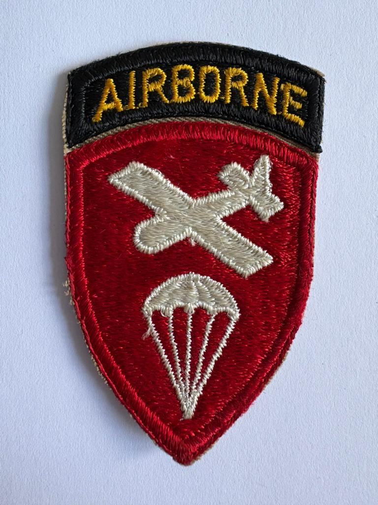 ORIGINAL US ARMY WW2 AIRBORNE COMMAND CLOTH PATCH, Ophalen of Verzenden, Amerika, Embleem of Badge