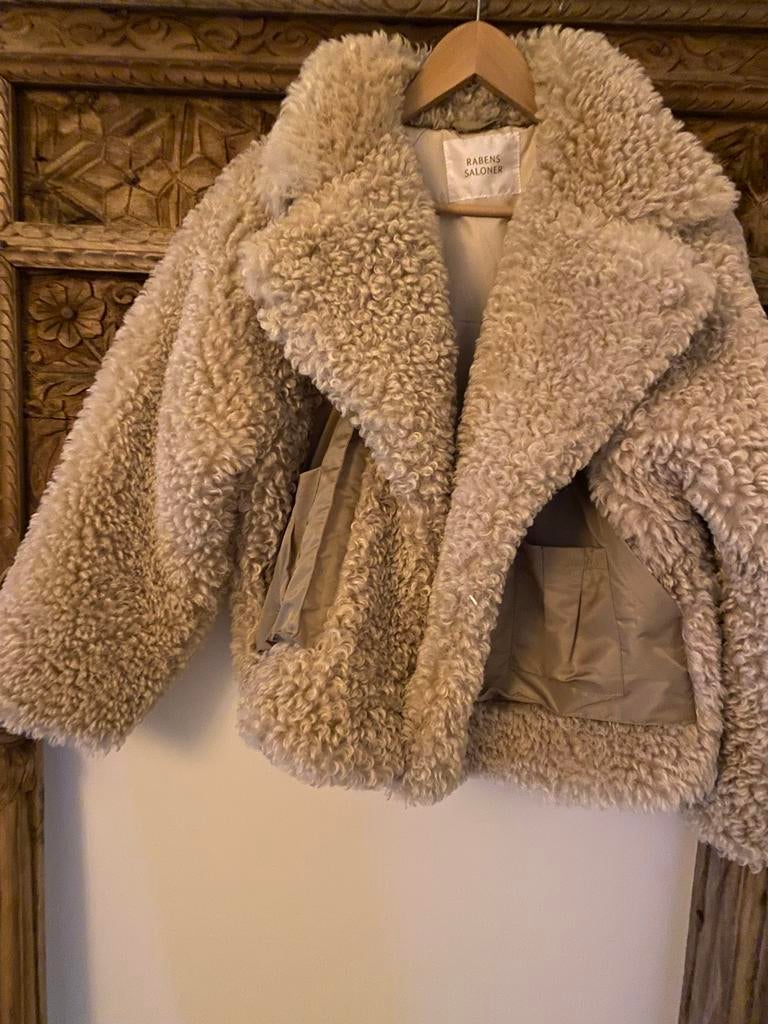 RABENS SALONER Teddy Jas - Beige, Maat M, Kleding | Dames, Jassen | Winter, Zo goed als nieuw, Maat 38/40 (M), Beige, Ophalen of Verzenden